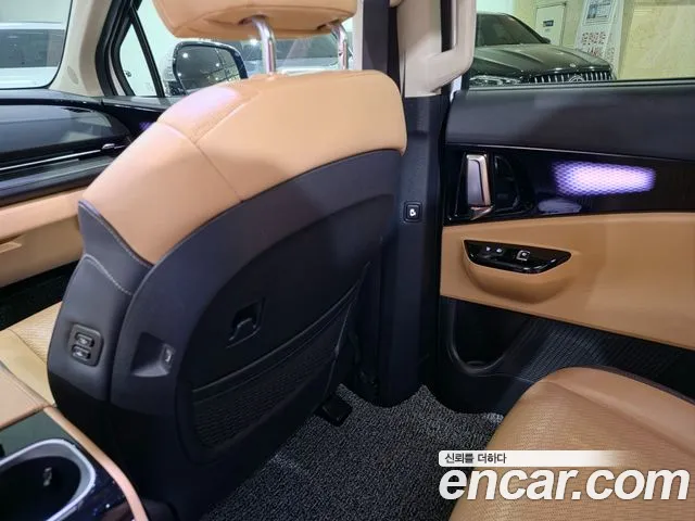 Kia Carnival — фото 18