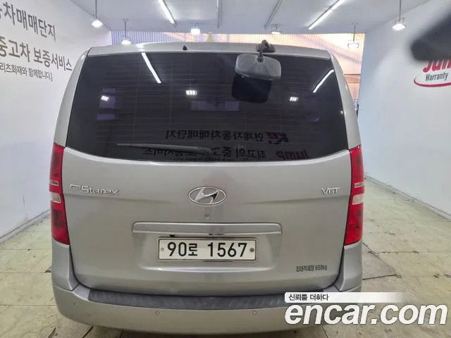 Hyundai Starex — фото 3