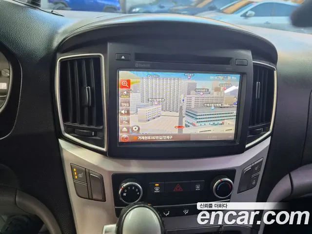 Hyundai Starex — фото 10