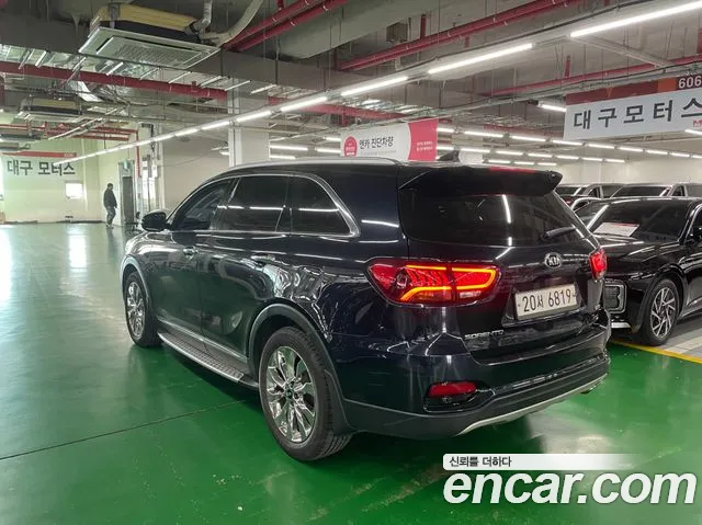 Kia Sorento — фото 3