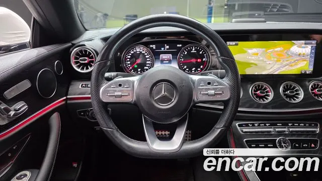 Mercedes-Benz E-Class — фото 12