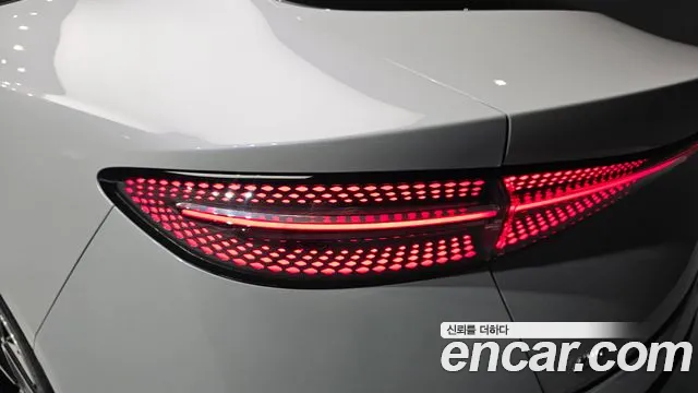 BYD Seal — фото 23