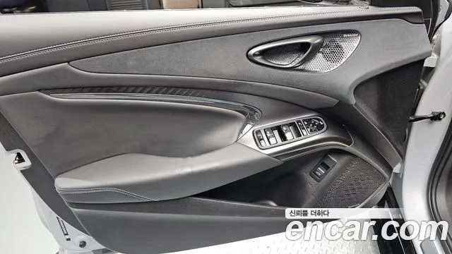 BYD Seal — фото 24
