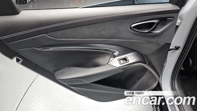BYD Seal — фото 25