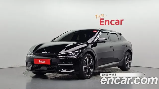 Kia EV6 — фото 1