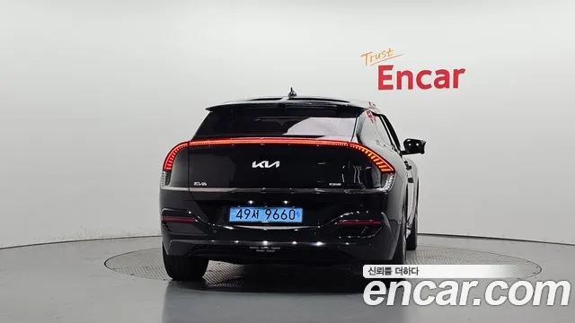 Kia EV6 — фото 4