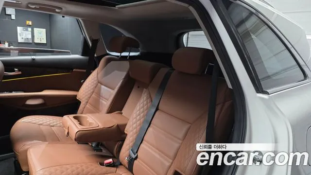 Kia Sorento — фото 12