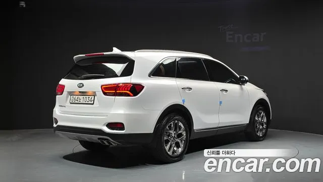Kia Sorento — фото 2