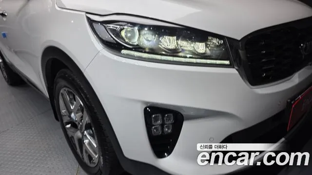 Kia Sorento — фото 22