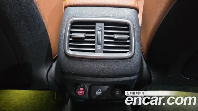Kia Sorento — фото 32