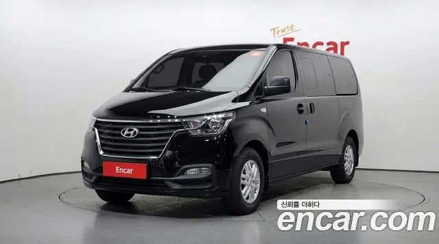 Hyundai Starex — фото 1
