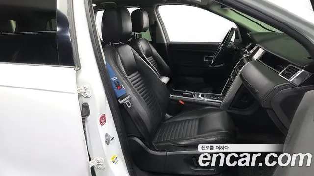 Land Rover Discovery Sport — фото 11