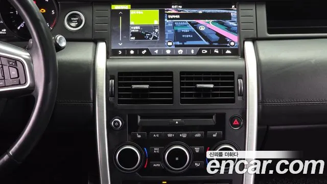 Land Rover Discovery Sport — фото 14