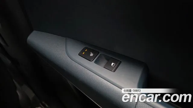 Kia Niro — фото 19