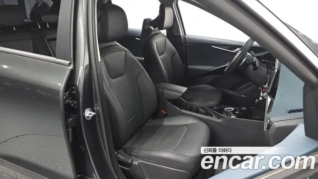 Kia Niro — фото 26