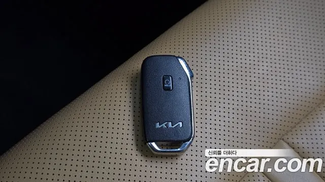 Kia K5 — фото 17