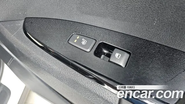 Kia Sportage — фото 16