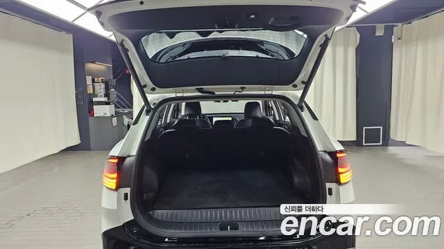 Kia Sportage — фото 17