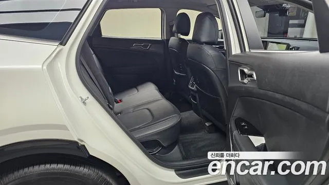 Kia Sportage — фото 10