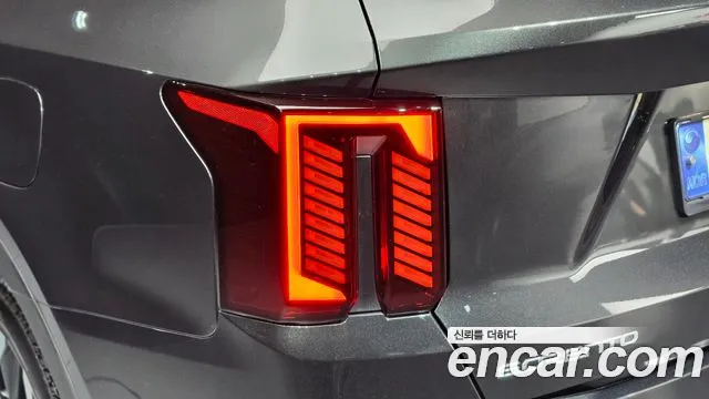 Kia Sorento — фото 23