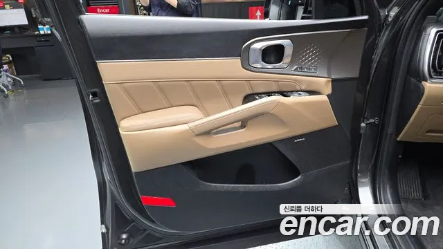 Kia Sorento — фото 24