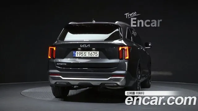 Kia Sorento — фото 4