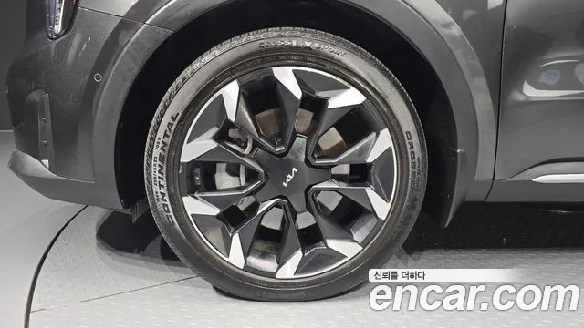 Kia Sorento — фото 5