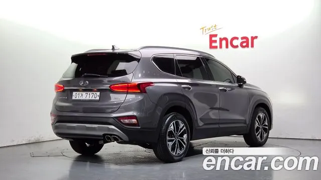 Hyundai Santa Fe — фото 1