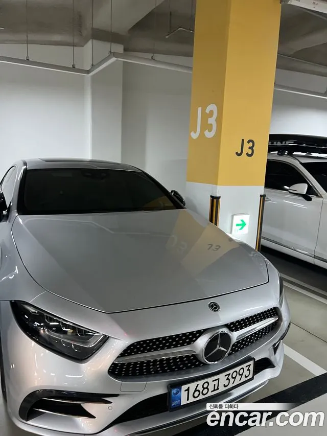 Mercedes-Benz CLS-Class — фото 1