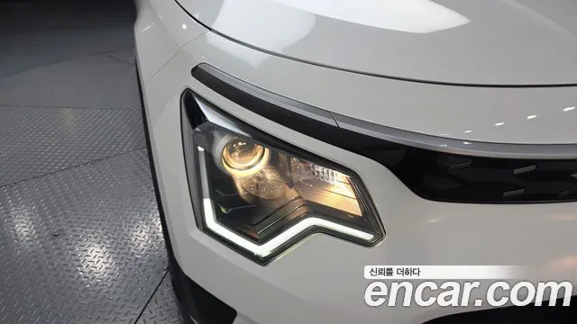 Kia Niro — фото 22