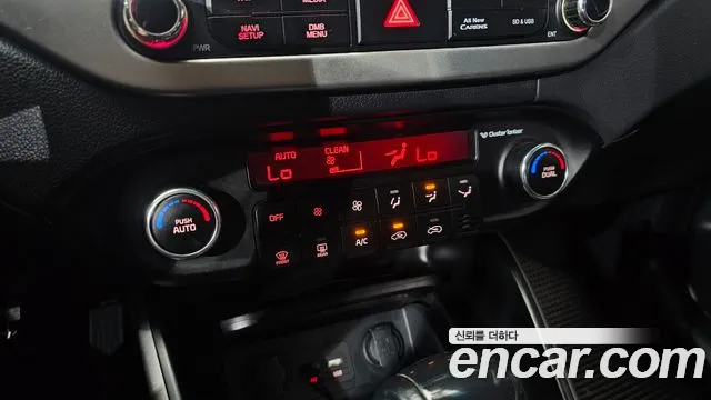 Kia Carens — фото 16