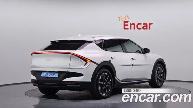 Kia EV6 — фото 2
