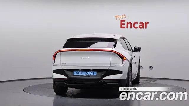 Kia EV6 — фото 4