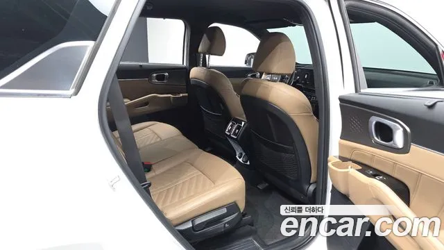 Kia Sorento — фото 12