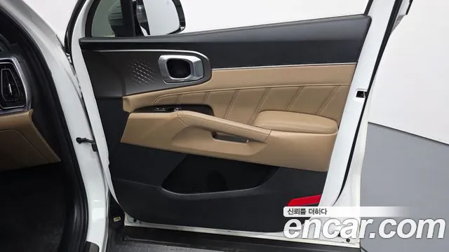 Kia Sorento — фото 24