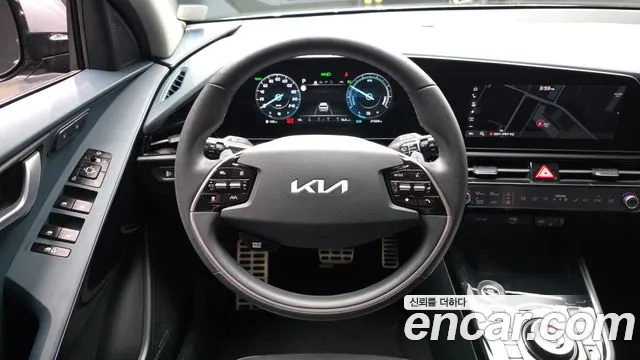 Kia Niro — фото 13