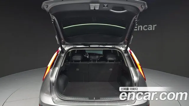 Kia Niro — фото 20