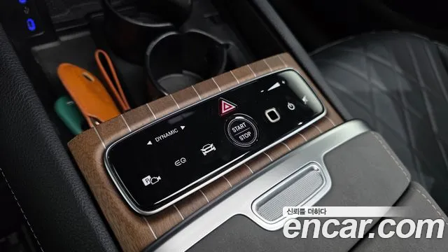 Mercedes-Benz EQS — фото 16