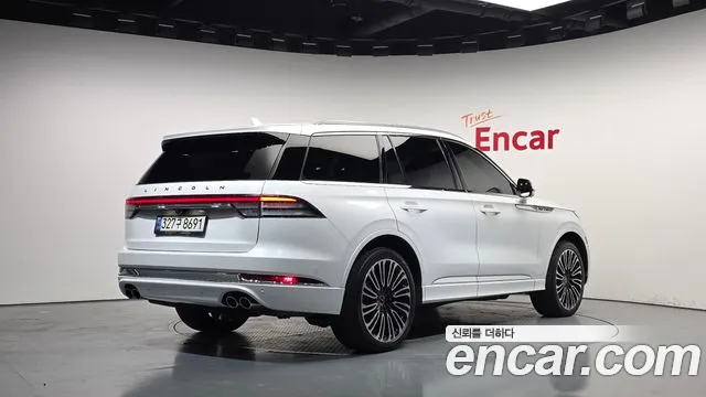 Lincoln Aviator — фото 2
