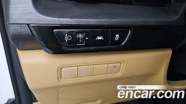 Kia Carnival — фото 20
