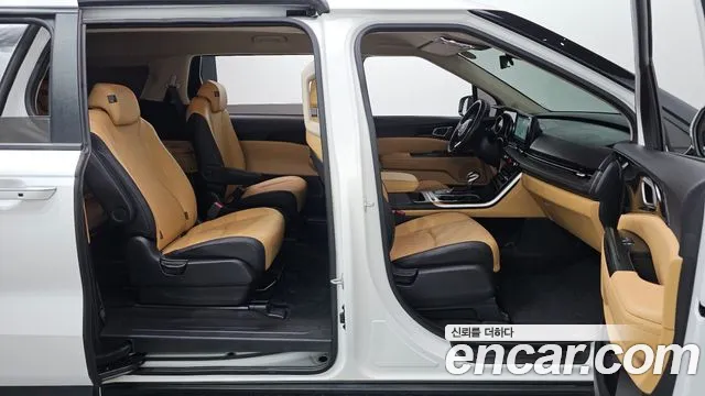 Kia Carnival — фото 26