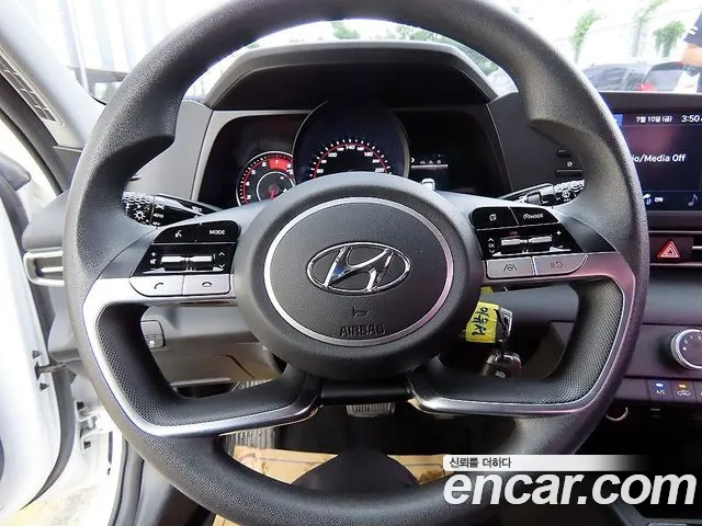Hyundai Avante — фото 12