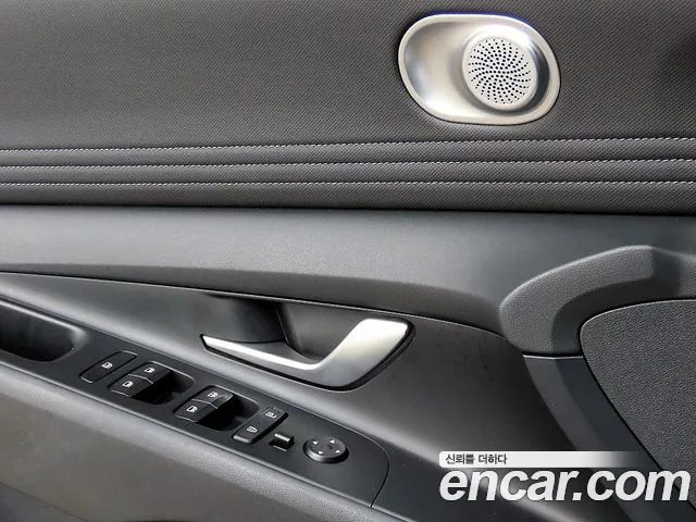 Hyundai Avante — фото 13