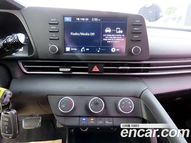 Hyundai Avante — фото 15