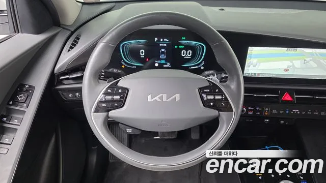Kia Niro — фото 12