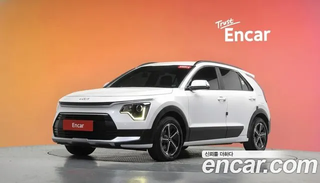 Kia Niro — фото 20