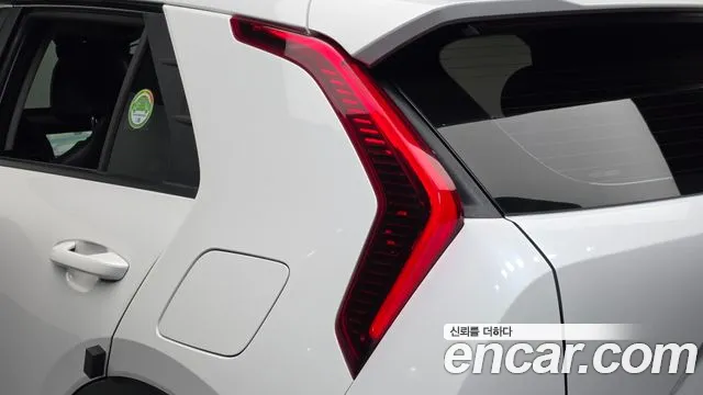 Kia Niro — фото 23