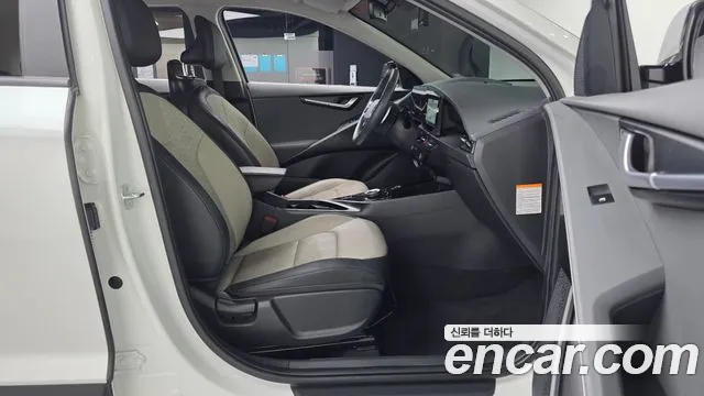 Kia Niro — фото 10