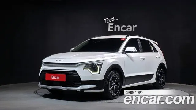 Kia Niro — фото 1