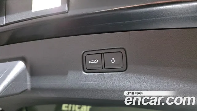 Kia Niro — фото 31